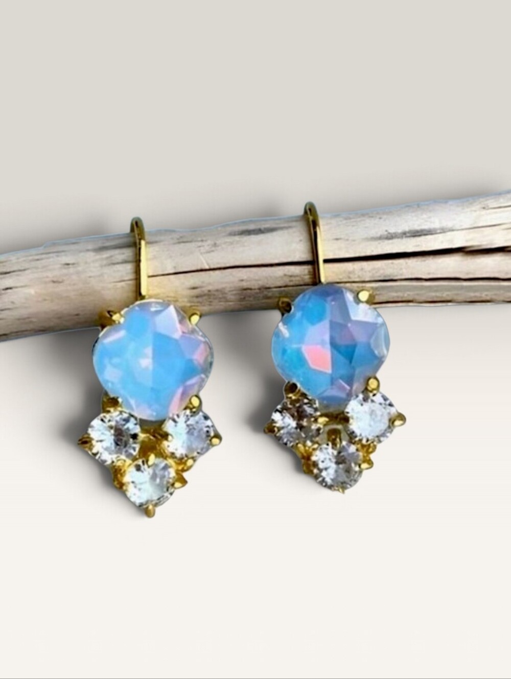 Blue crystal drop earrings; nwot